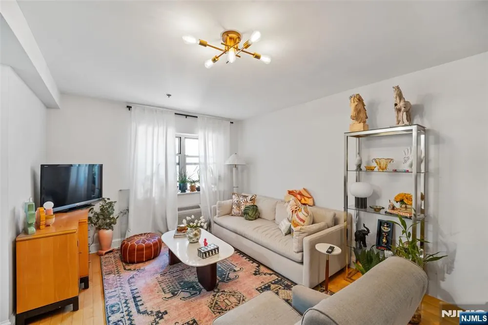 70 Munn Avenue 401 East Orange, NJ 07018
