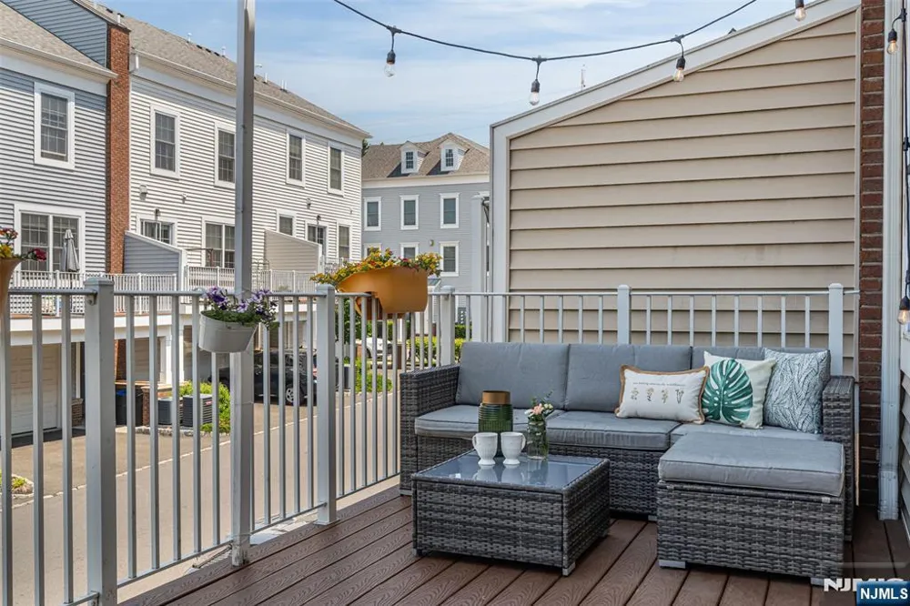 197 Roosevelt Drive Wood Ridge, NJ 07075