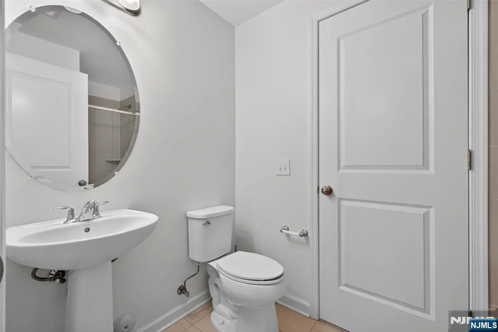 197 Roosevelt Drive Wood Ridge, NJ 07075