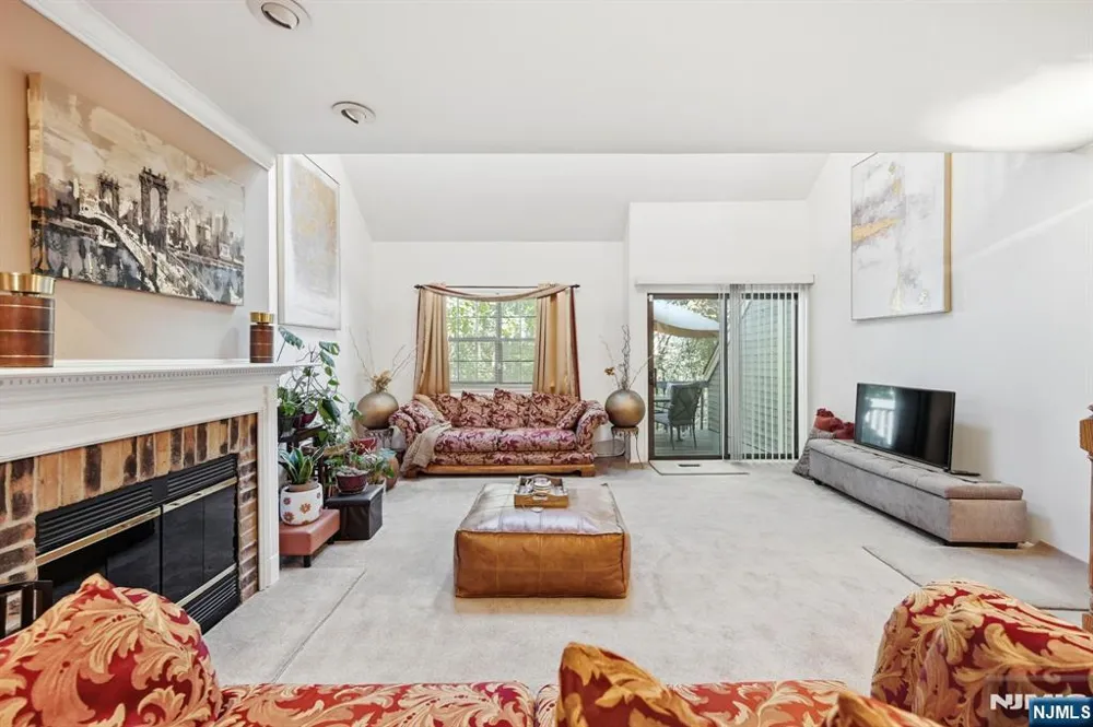 48 Beacon Hill Road D West Milford, NJ 07480
