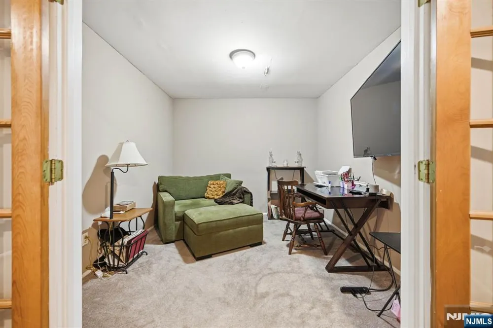 48 Beacon Hill Road D West Milford, NJ 07480