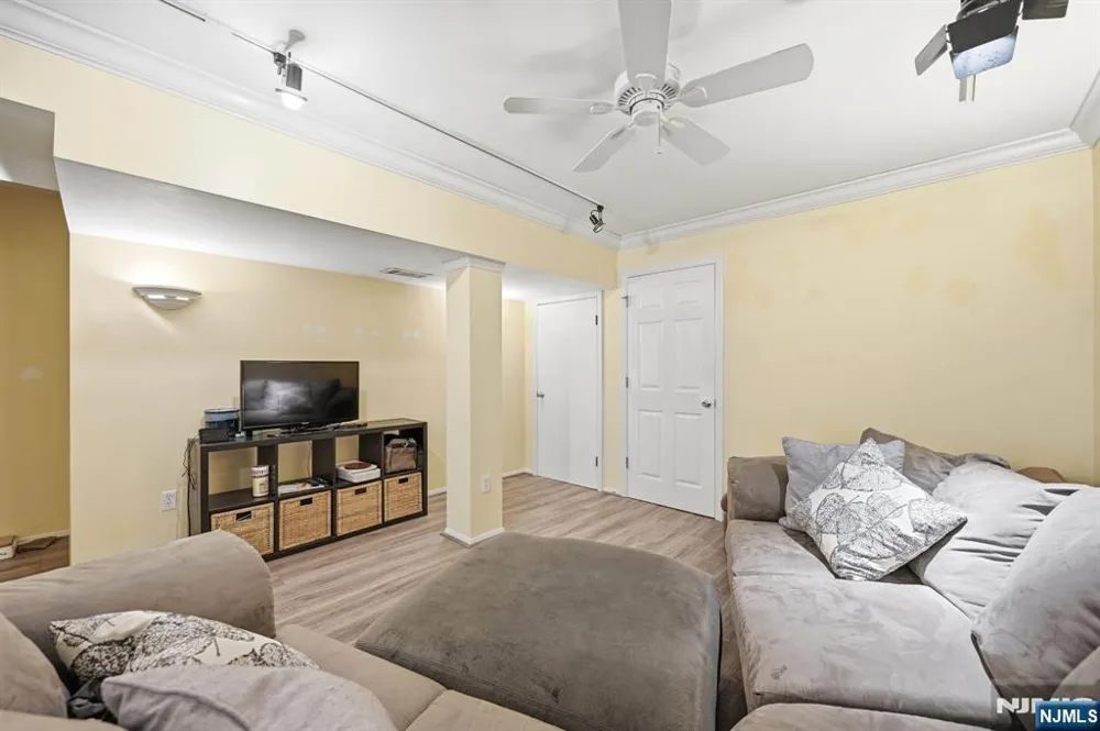 48 Beacon Hill Road D West Milford, NJ 07480