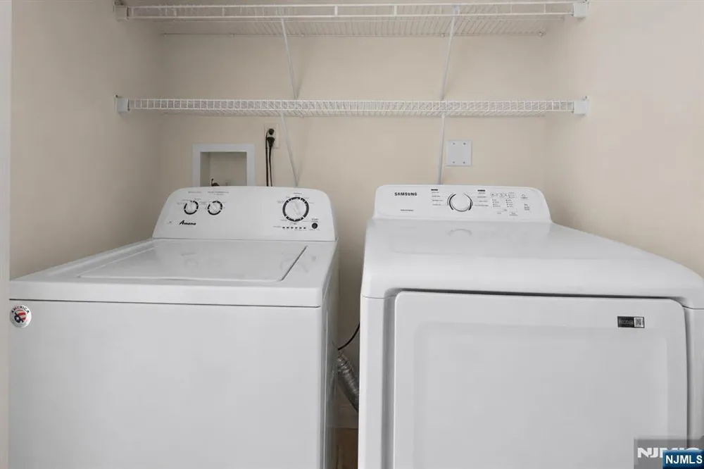 15-19 Tichenor 403 Newark, NJ 07114