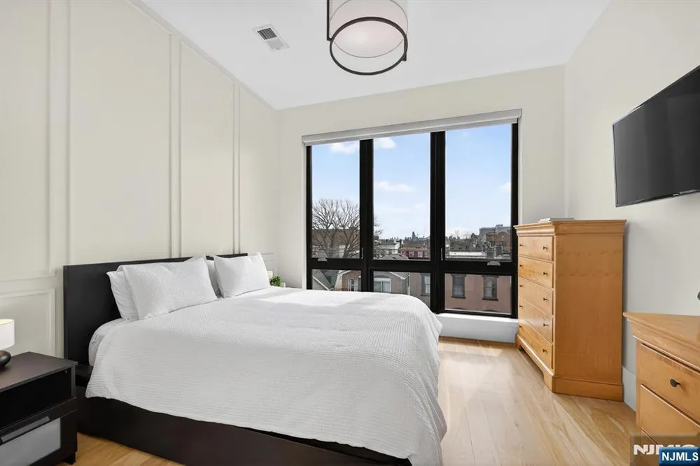 339 Palisade Avenue C Jersey City, NJ 07307