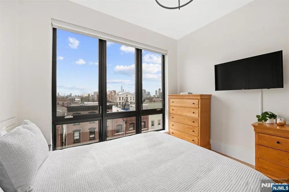 339 Palisade Avenue C Jersey City, NJ 07307