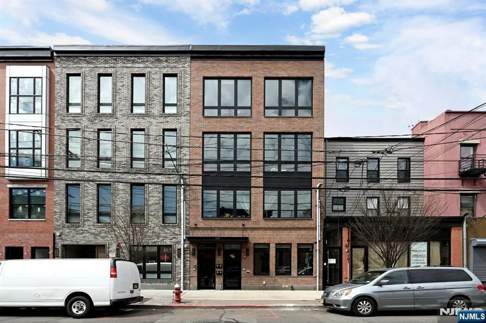 339 Palisade Avenue C Jersey City, NJ 07307