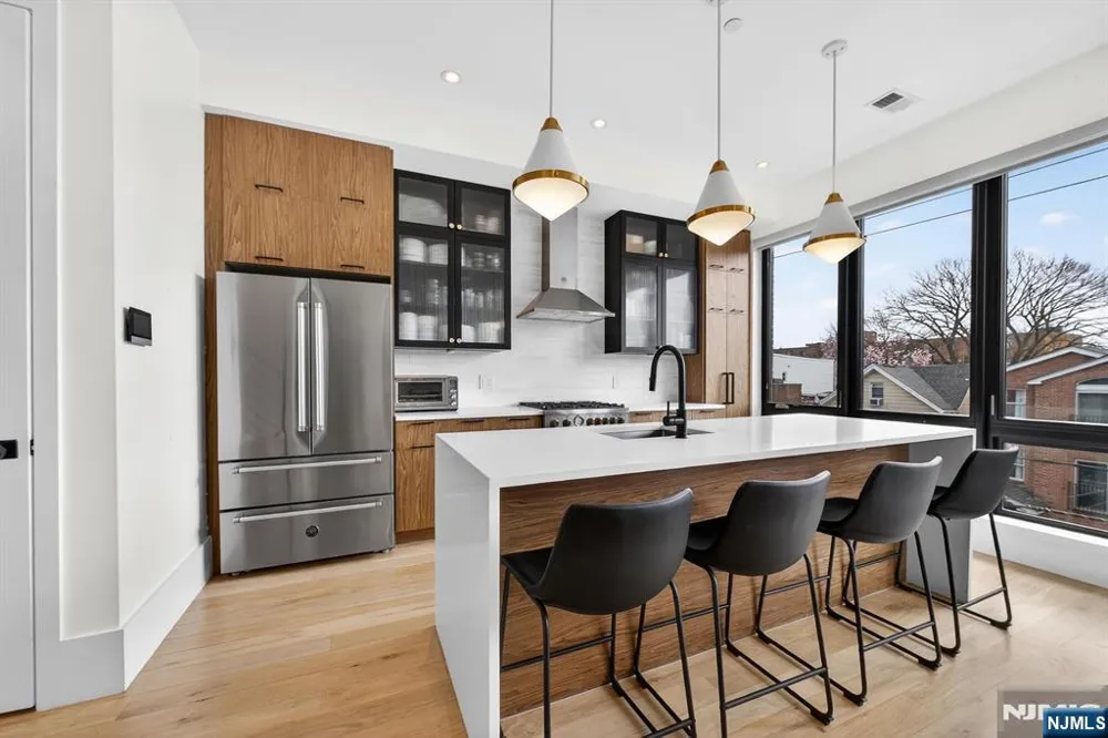339 Palisade Avenue C Jersey City, NJ 07307