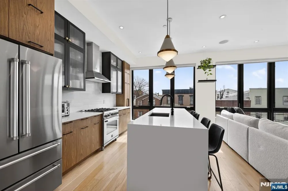 339 Palisade Avenue C Jersey City, NJ 07307