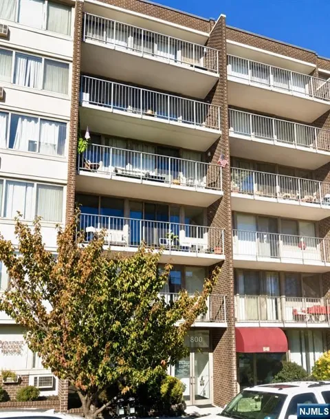 515 Anderson Avenue 6J