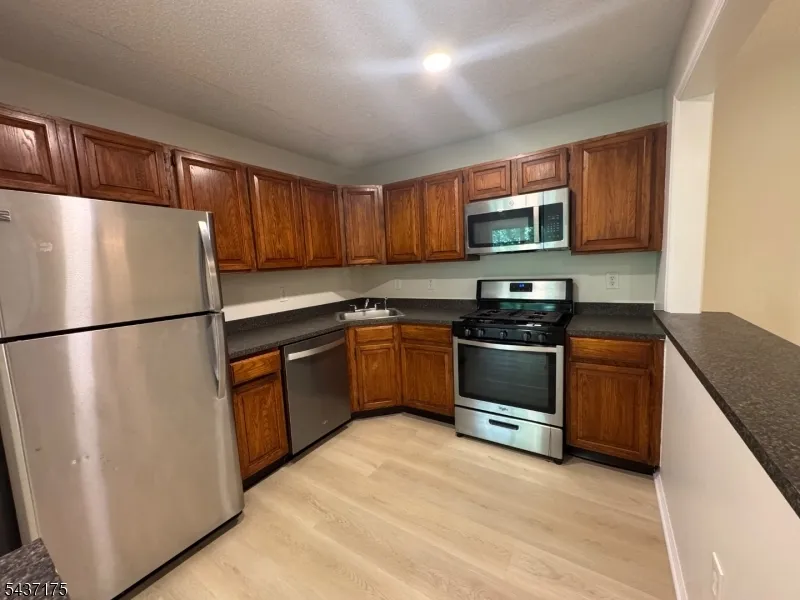 7 Sheffield Ct #7 Unit 7 North Brunswick, NJ 08902
