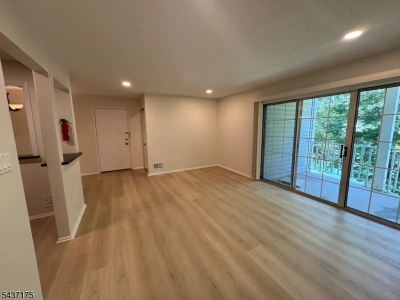 7 Sheffield Ct #7 Unit 7 North Brunswick, NJ 08902