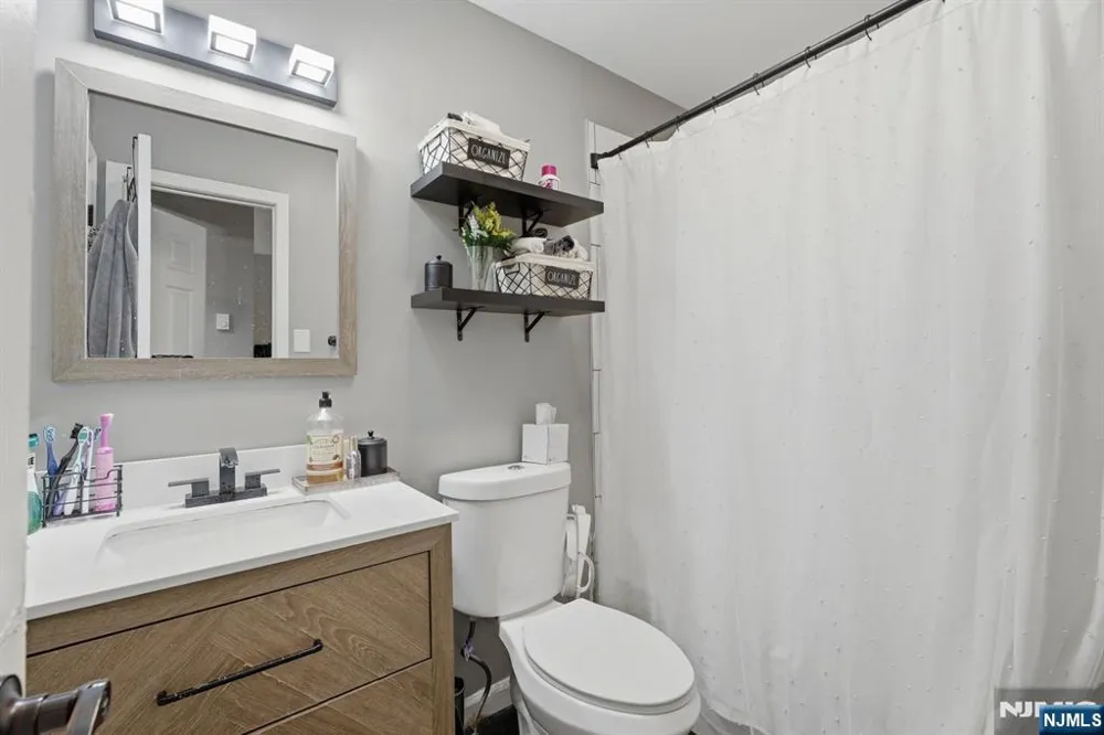 312 Littleton Avenue 804 Newark, NJ 07103