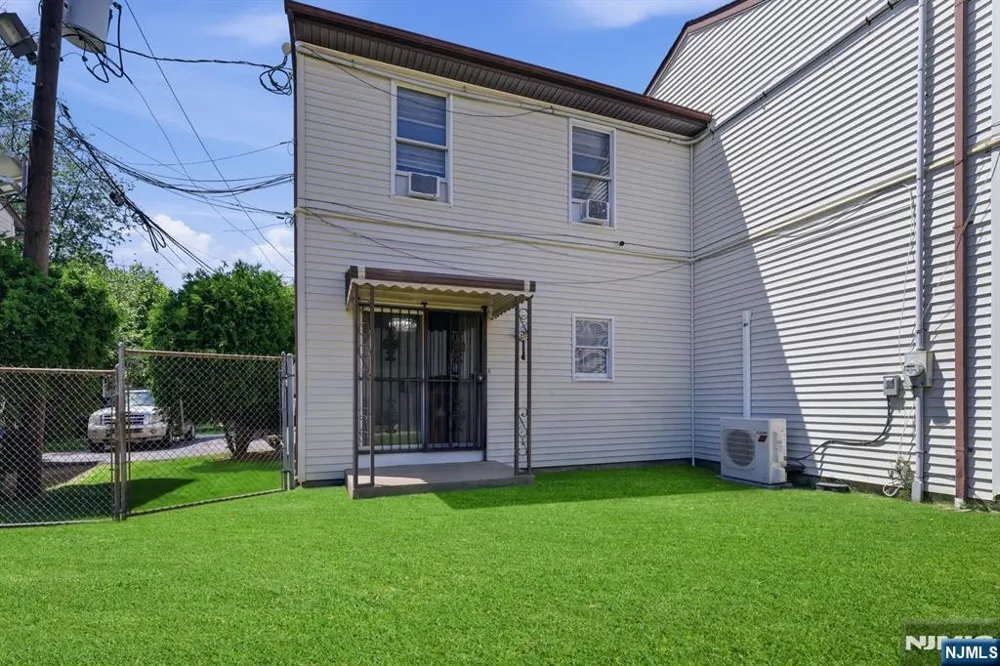 312 Littleton Avenue 804 Newark, NJ 07103