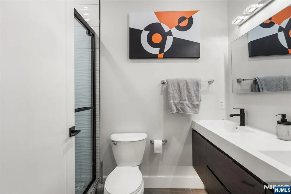 36 Lincoln Street 2 Jersey City, NJ 07307