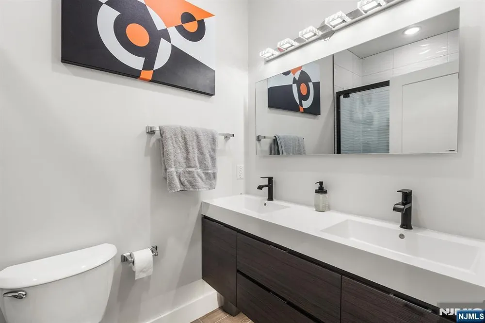 36 Lincoln Street 2 Jersey City, NJ 07307