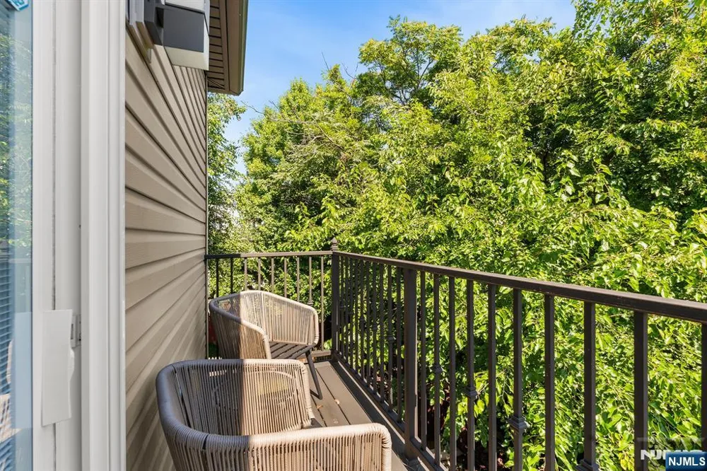 36 Lincoln Street 2 Jersey City, NJ 07307