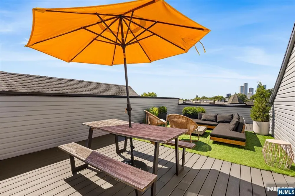 36 Lincoln Street 2 Jersey City, NJ 07307