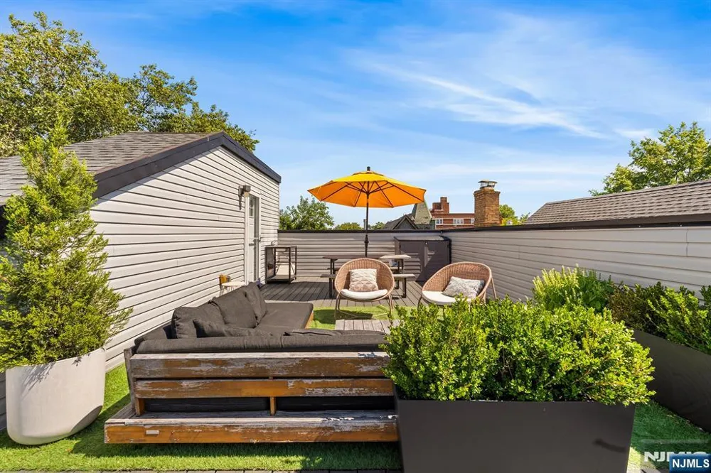 36 Lincoln Street 2 Jersey City, NJ 07307