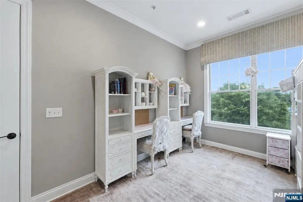 3315 The Plaza Tenafly, NJ 07670