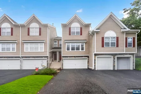 252 Ridge Drive