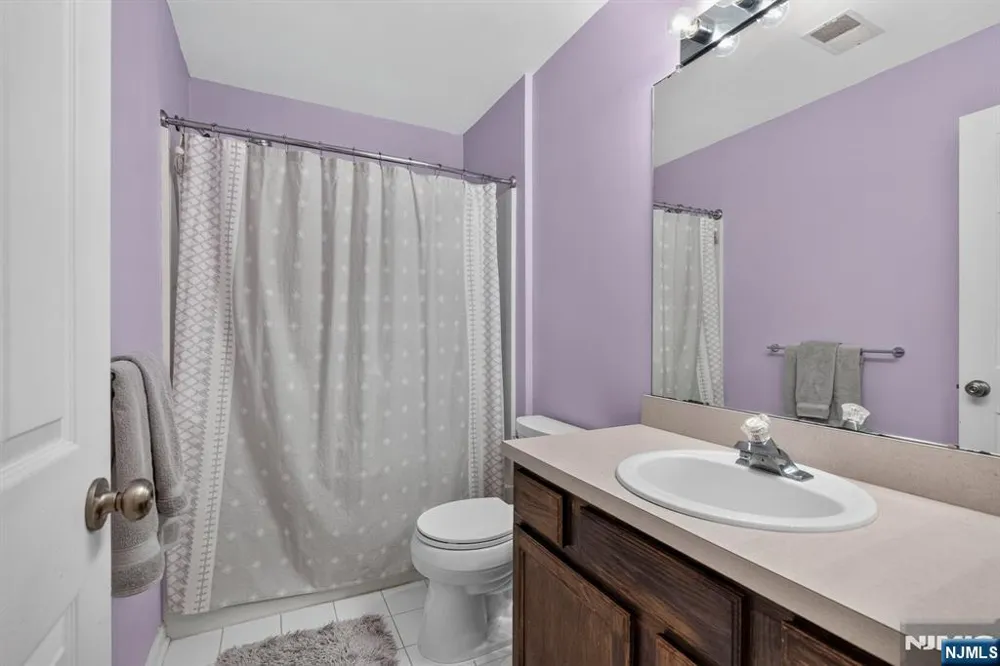 252 Ridge Drive Pompton Lakes, NJ 07442