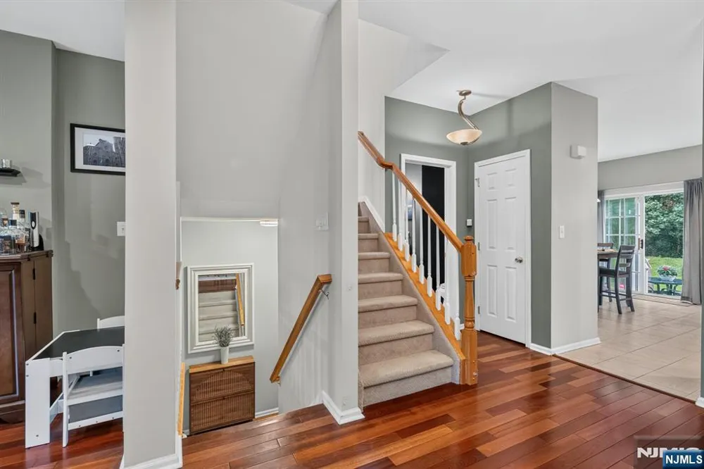 252 Ridge Drive Pompton Lakes, NJ 07442