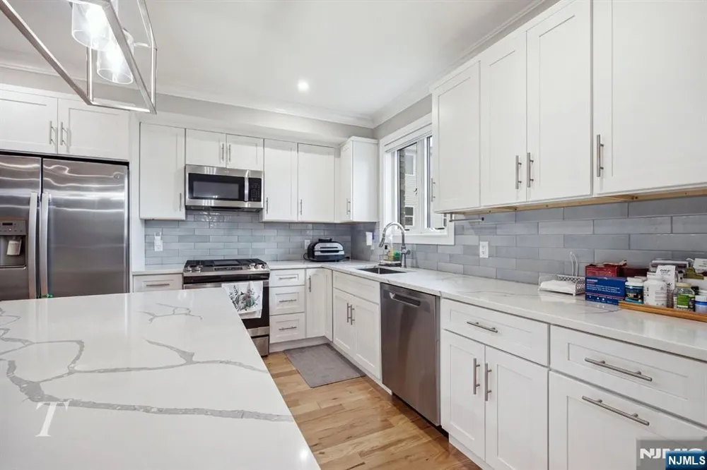 313 8th Street 1 Fairview, NJ 07022