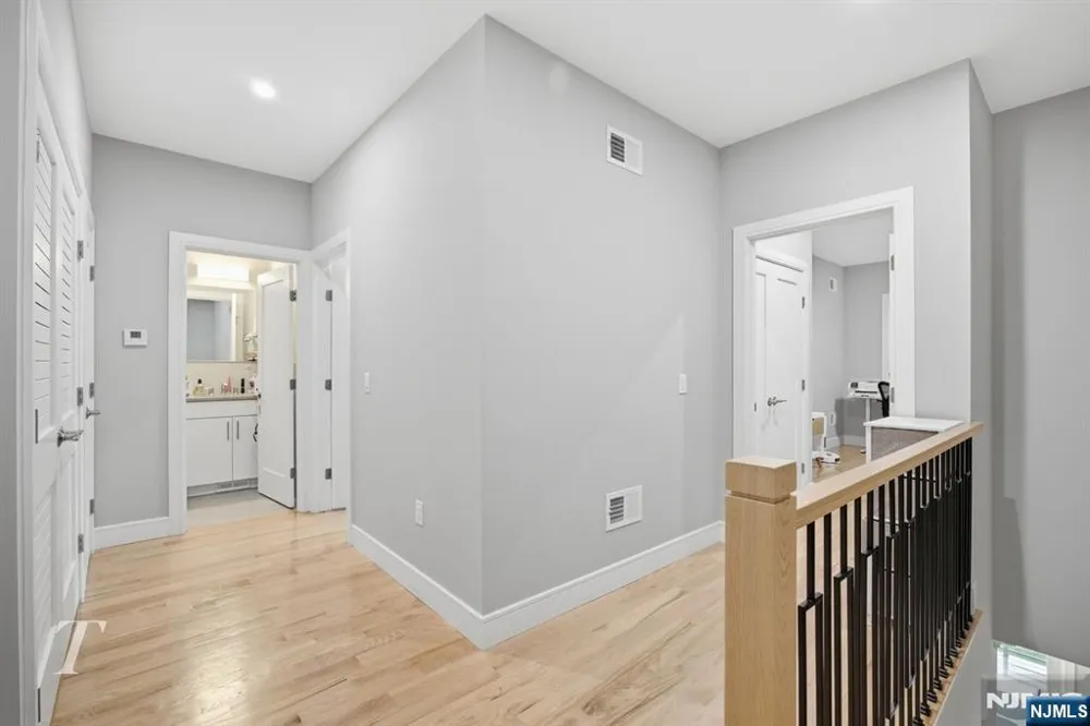 313 8th Street 1 Fairview, NJ 07022