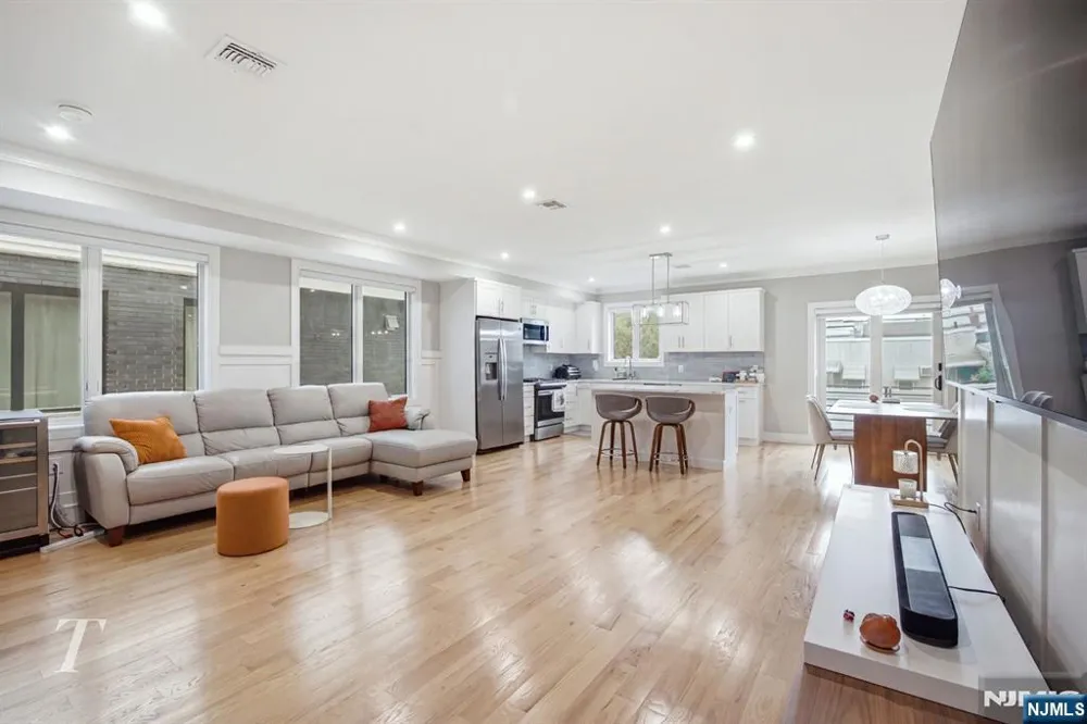 313 8th Street 1 Fairview, NJ 07022