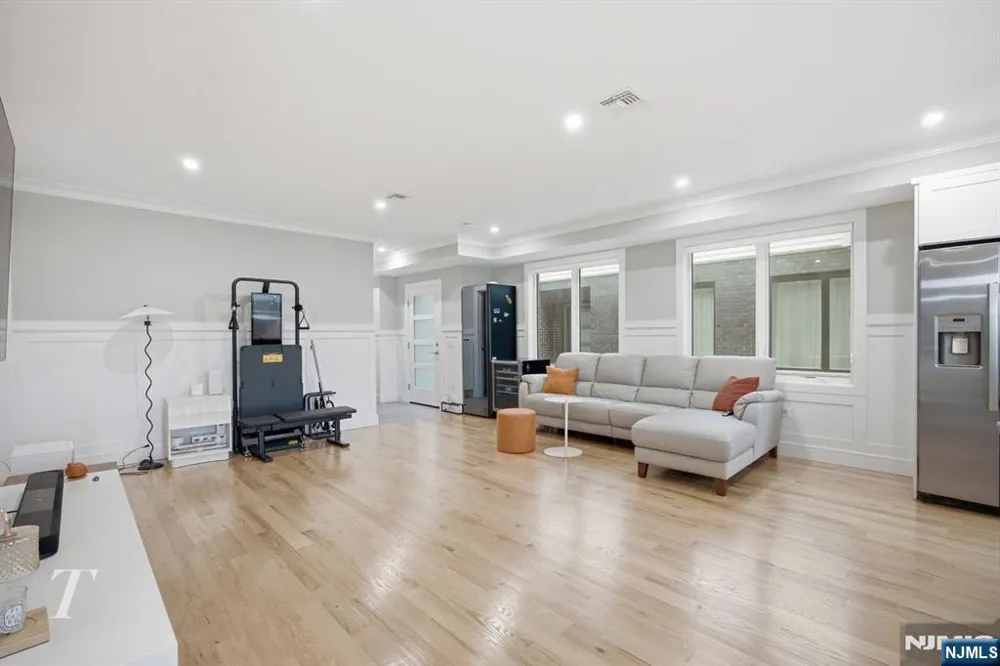 313 8th Street 1 Fairview, NJ 07022