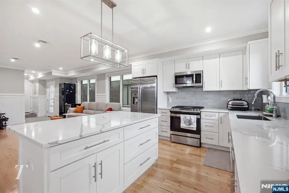 313 8th Street 1 Fairview, NJ 07022