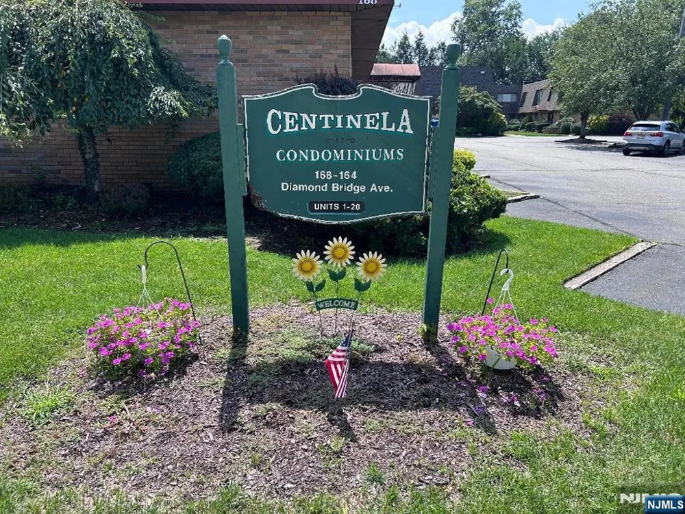 168 Diamond Bridge Avenue 1 Hawthorne, NJ 07506