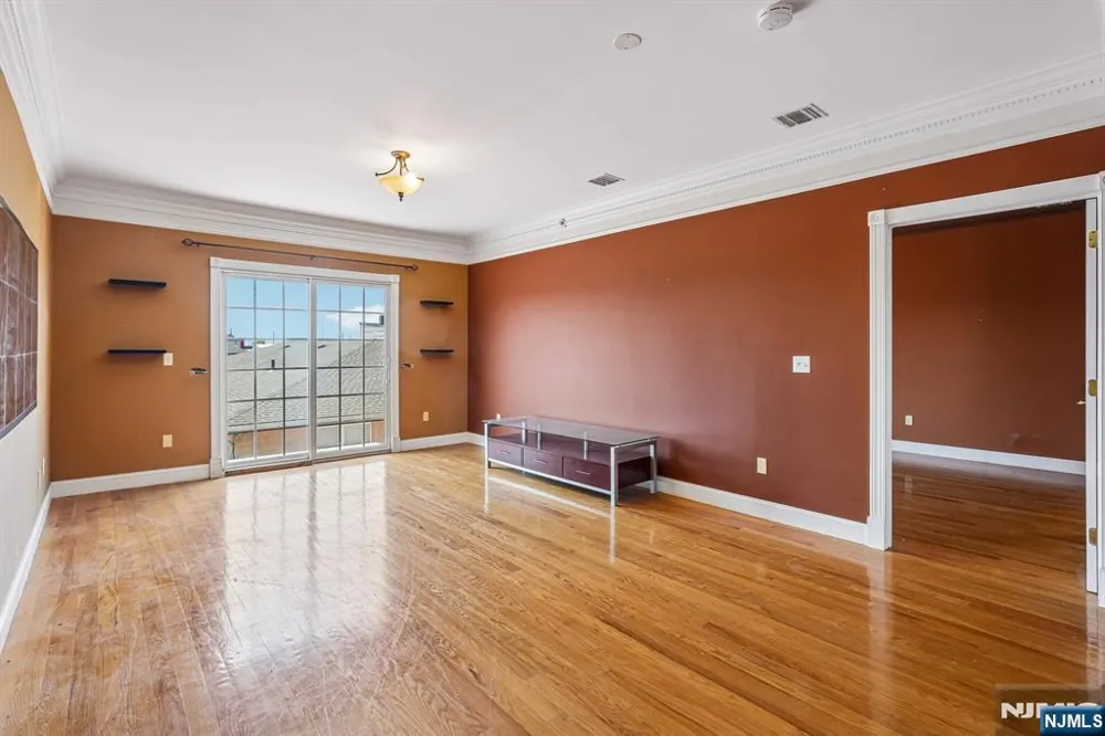 411-419 Chestnut 3 B Newark, NJ 07105