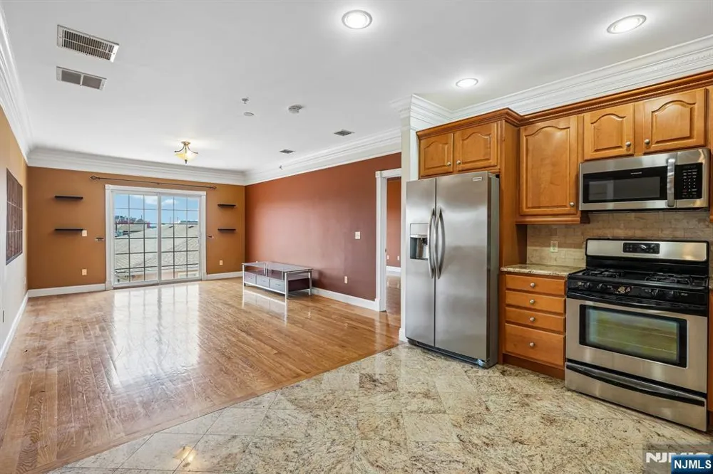 411-419 Chestnut 3 B Newark, NJ 07105