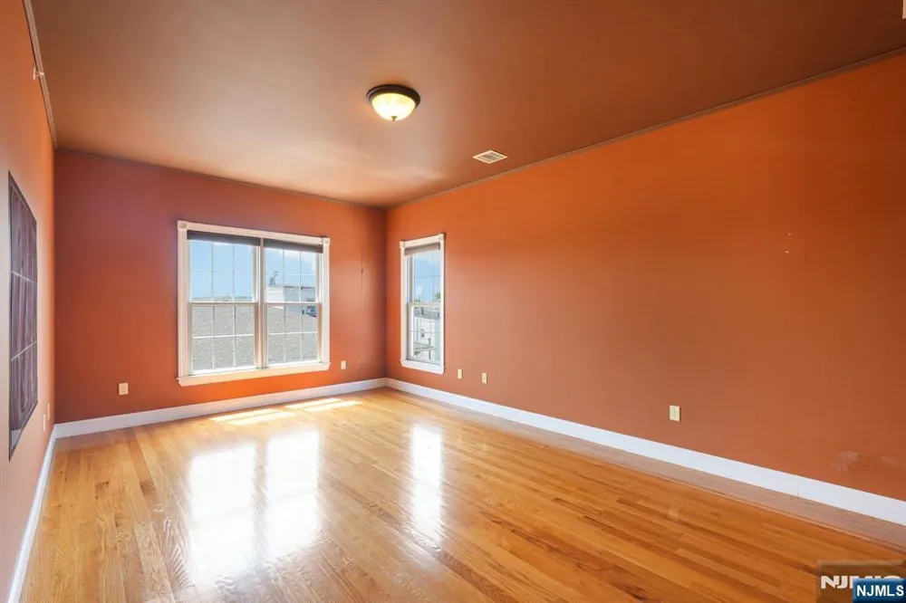 411-419 Chestnut 3 B Newark, NJ 07105