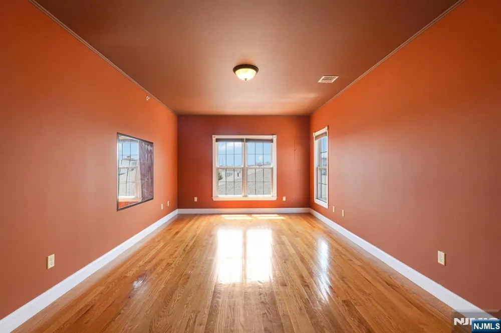 411-419 Chestnut 3 B Newark, NJ 07105