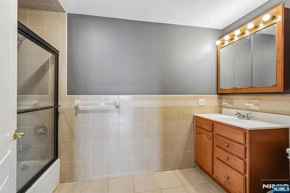 411-419 Chestnut 3 B Newark, NJ 07105