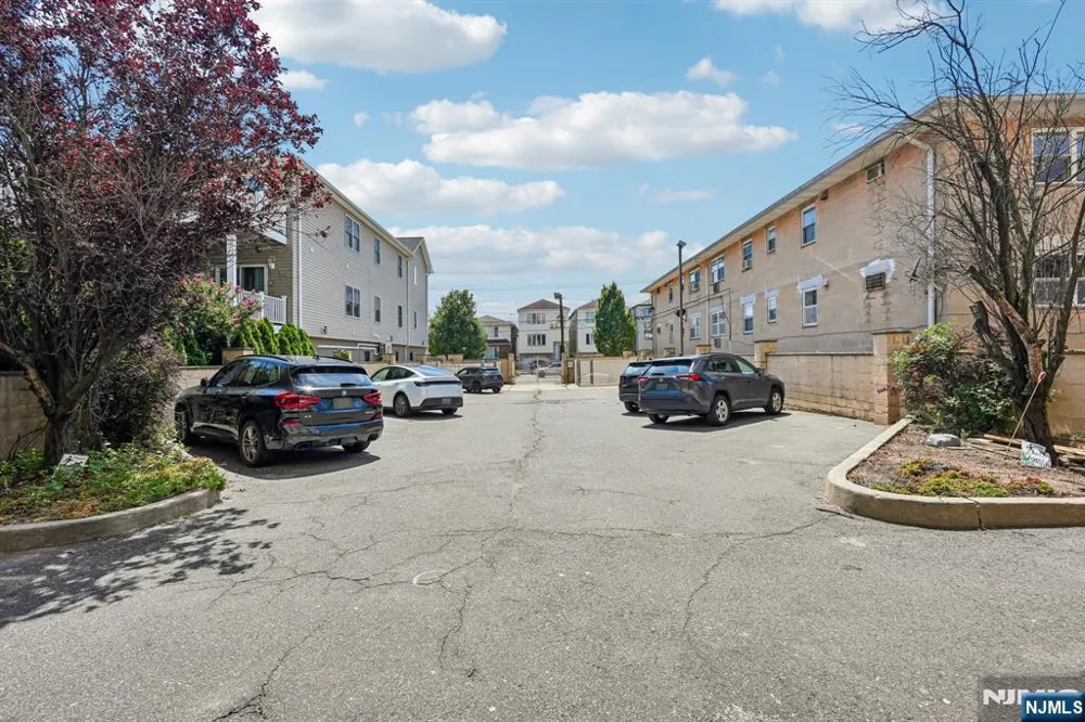 411-419 Chestnut 3 B Newark, NJ 07105