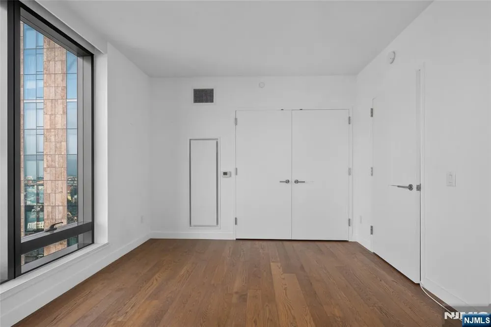 99 Hudson Street 2811 Jersey City, NJ 07302