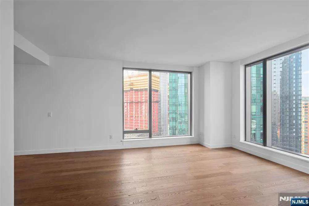 99 Hudson Street 2811 Jersey City, NJ 07302
