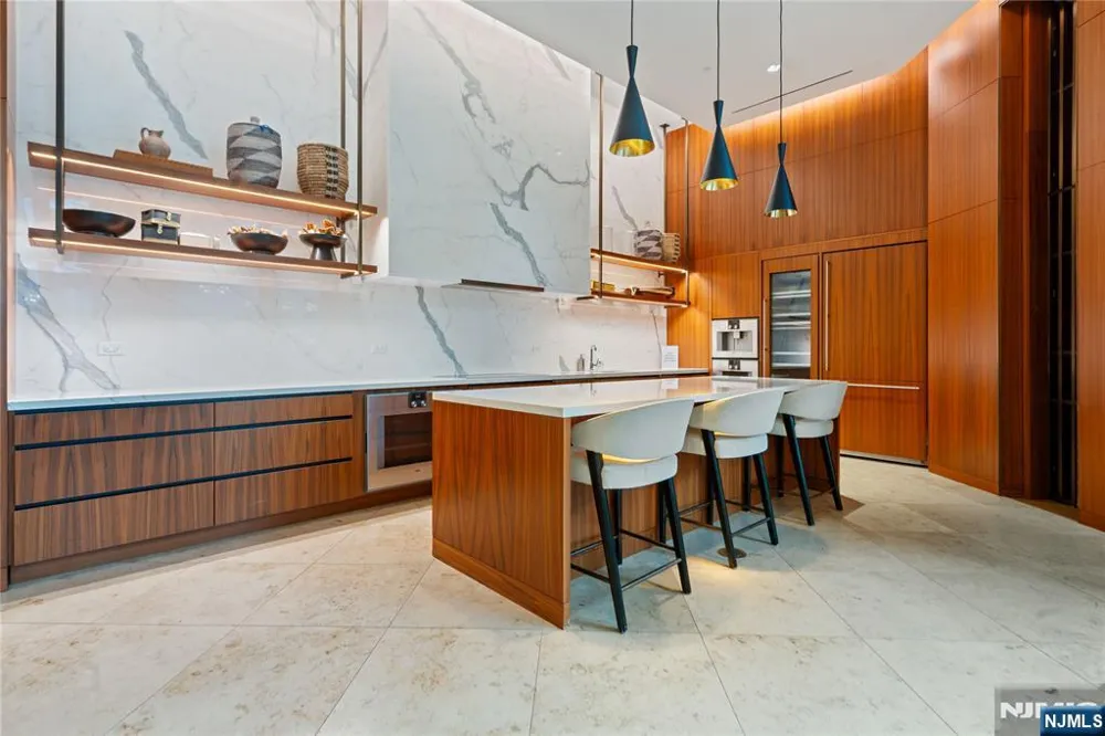 99 Hudson Street 2811 Jersey City, NJ 07302