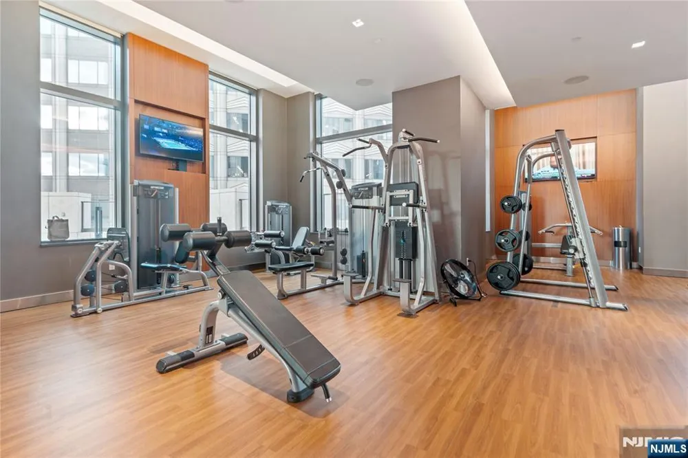 99 Hudson Street 2811 Jersey City, NJ 07302
