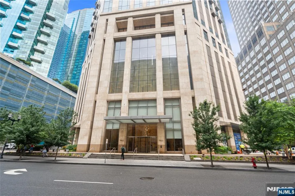 99 Hudson Street 2811 Jersey City, NJ 07302