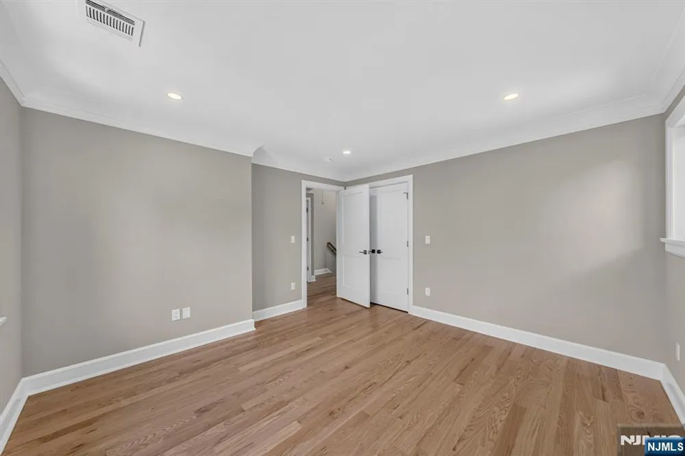 156 Morningside Lane A Palisades Park, NJ 07650