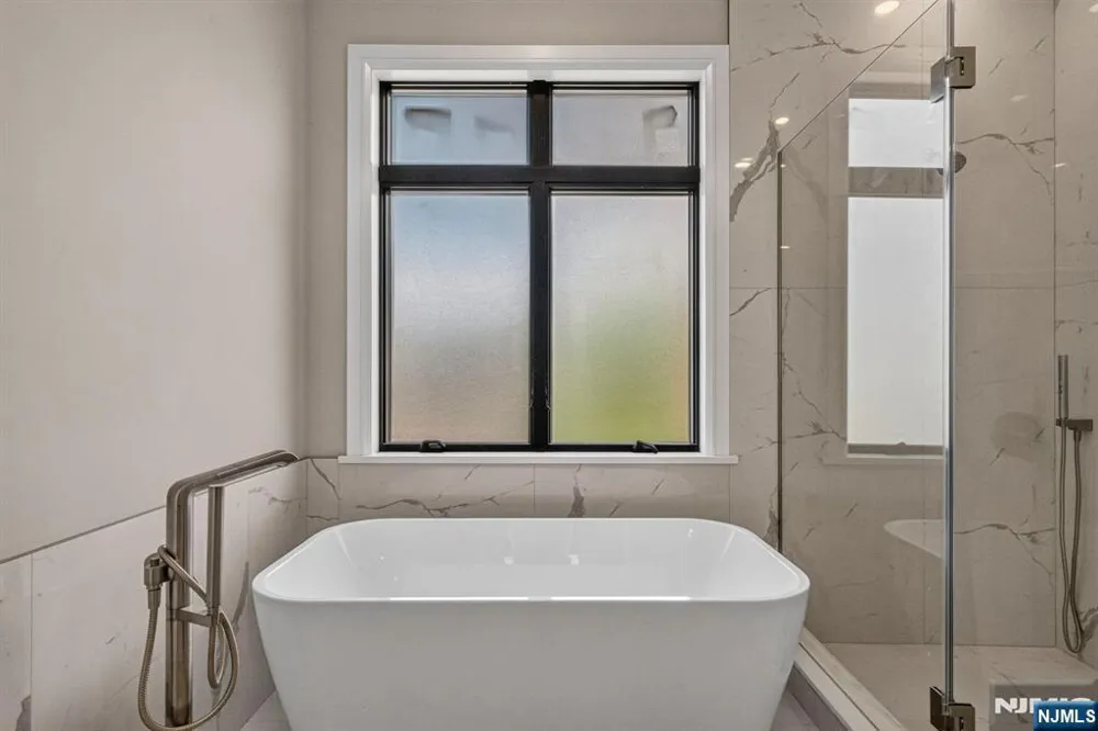 156 Morningside Lane A Palisades Park, NJ 07650