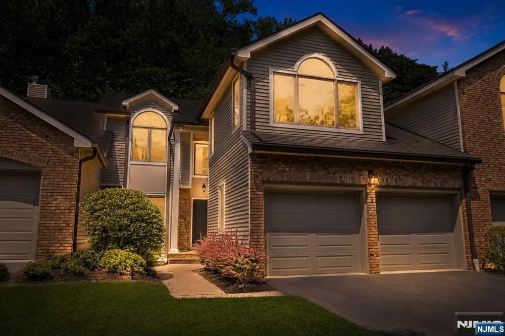 91 Lakeview Drive Old Tappan, NJ 07675