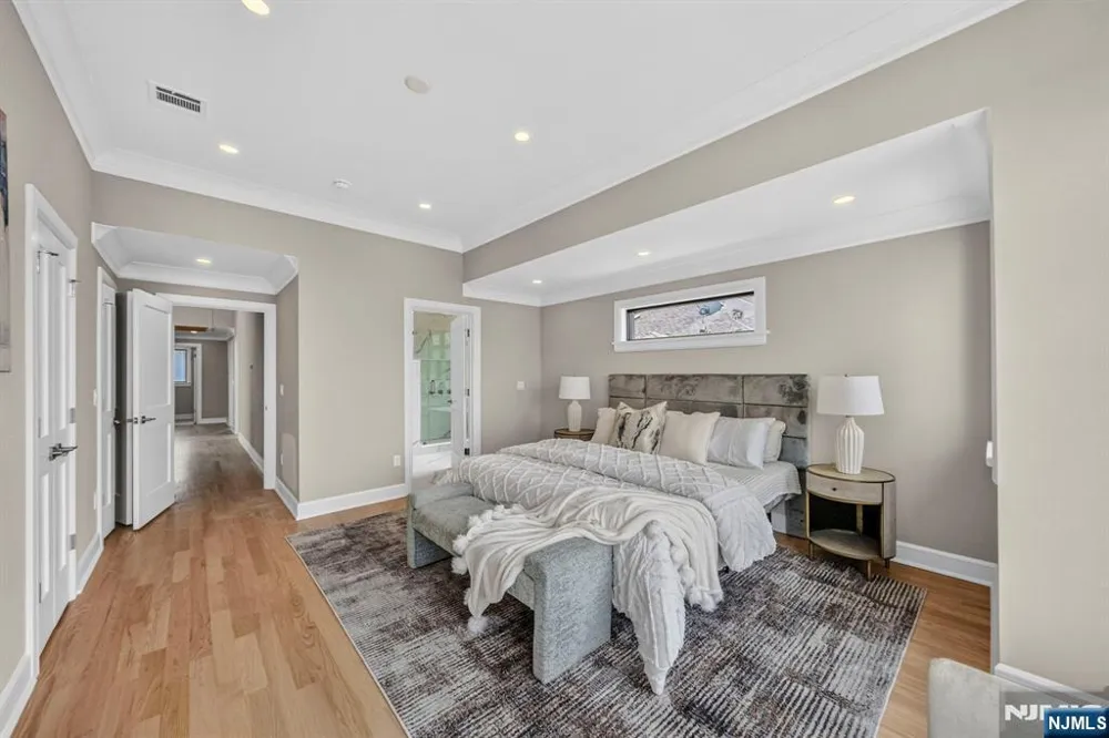 156 Morningside Lane B Palisades Park, NJ 07650