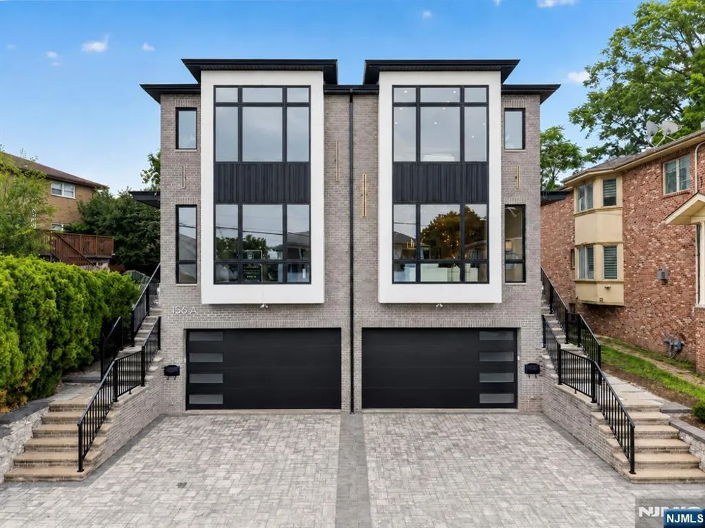 156 Morningside Lane B Palisades Park, NJ 07650