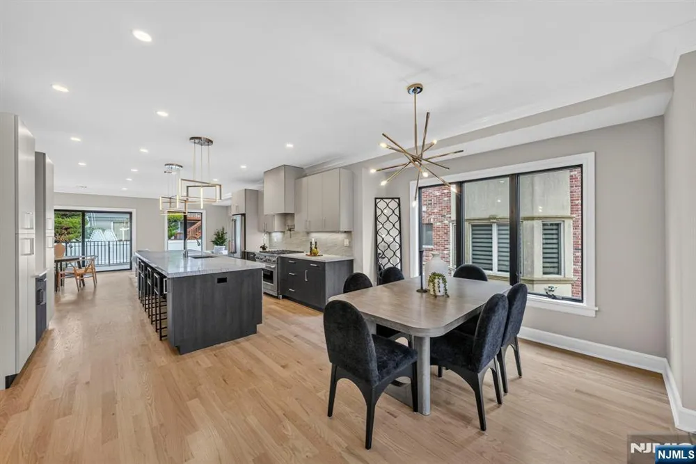 156 Morningside Lane B Palisades Park, NJ 07650