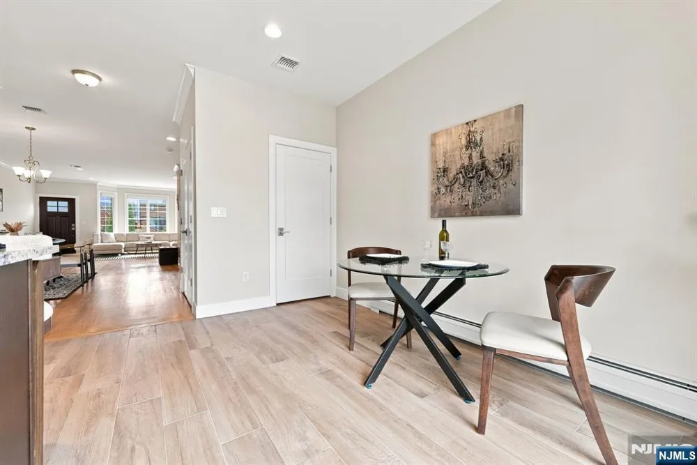 227 Lafayette Avenue B Cliffside Park, NJ 07010